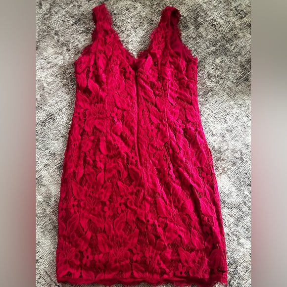 Adrianna Papell Red V-Neck Sheath Mini Dress Size 12 - Picture 2 of 3